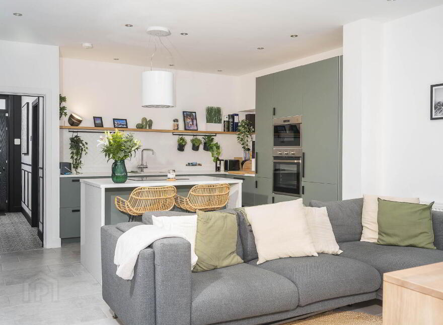 48 Upper Lisburn Road, Belfast, BT10 0AB