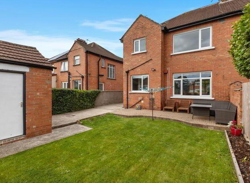 9 Springhill Road, Bangor, BT20 3NS