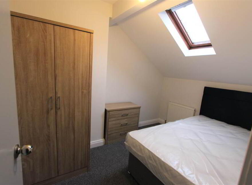 39 Rathdrum Street, Off Lisburn Road, Belfast, BT9 7GB