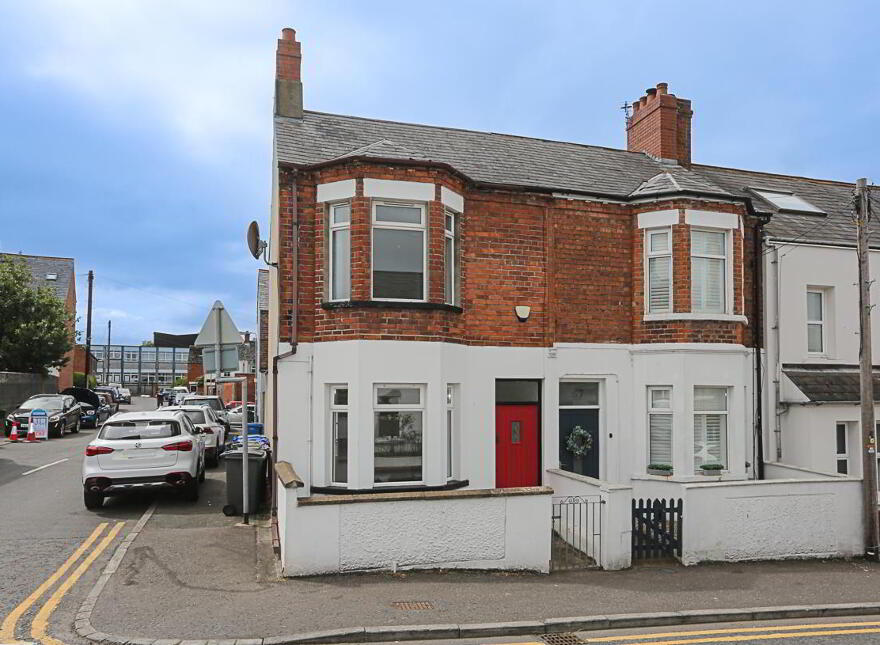69 Downshire Road, Holywood, BT18 9LX