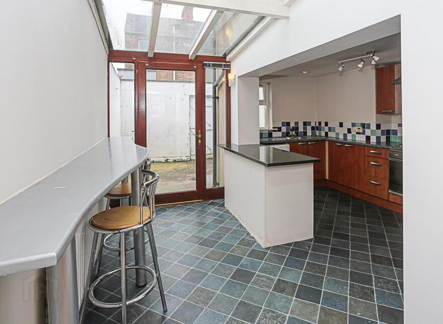 69 Downshire Road, Holywood, BT18 9LX