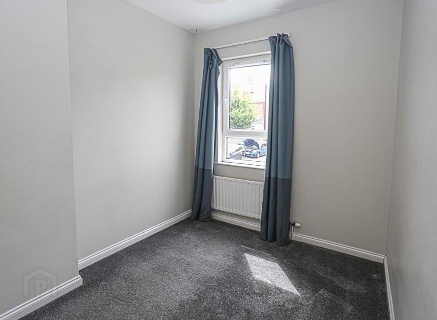 69 Downshire Road, Holywood, BT18 9LX