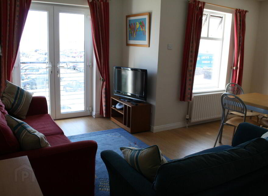 7 Sand Dune Court ( SHORT TERM LET), Sand Dune Terrace, Portrush, BT56 8AF