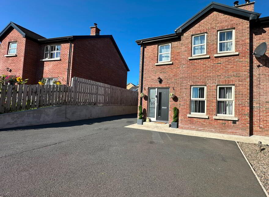 46 Bracken Hill, Strabane, BT82 8FH photo