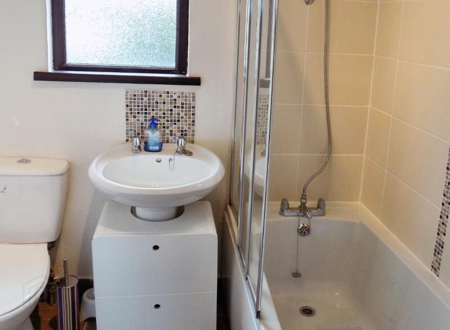 201 Moira Road, Lisburn, BT28 2SN