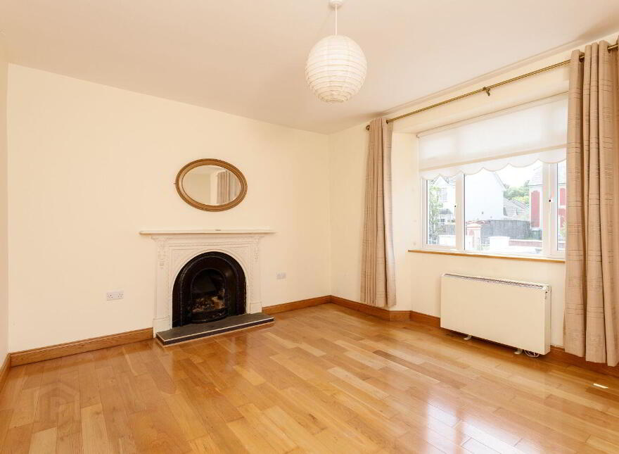 5 Bellview Place, Townsend Street, Skibbereen, P81HW99