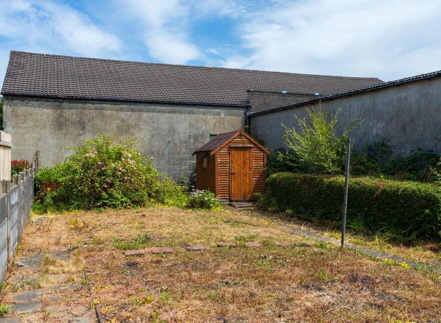 5 Bellview Place, Townsend Street, Skibbereen, P81HW99