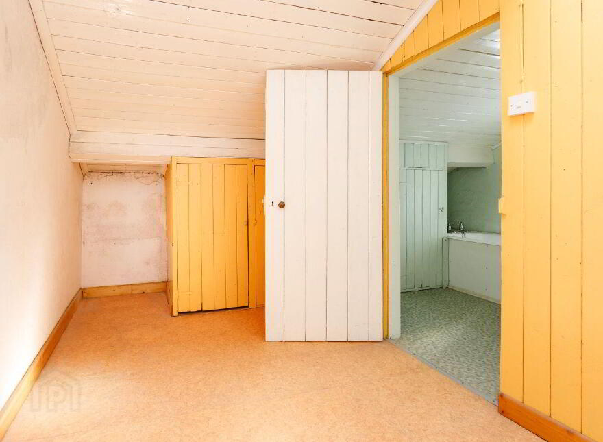 5 Bellview Place, Townsend Street, Skibbereen, P81HW99
