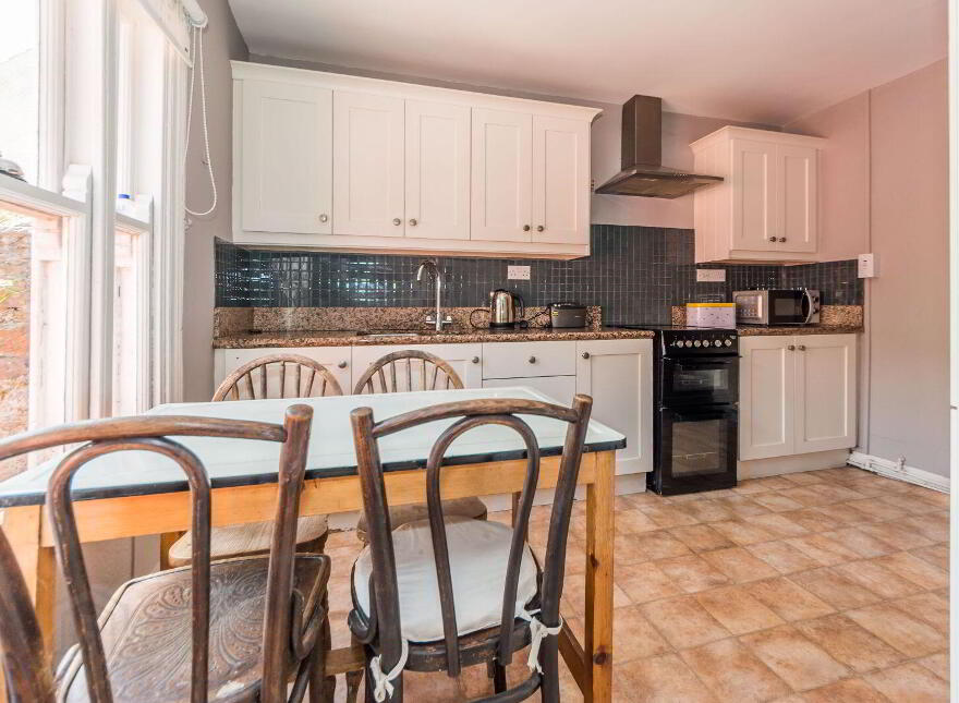 Summer Hill, Bantry, P75TX62