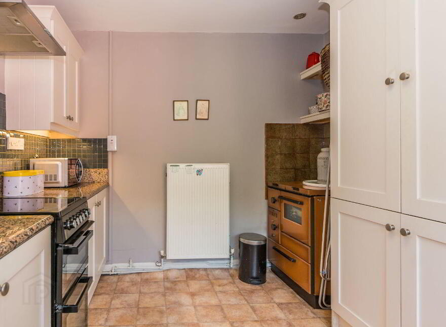 Summer Hill, Bantry, P75TX62