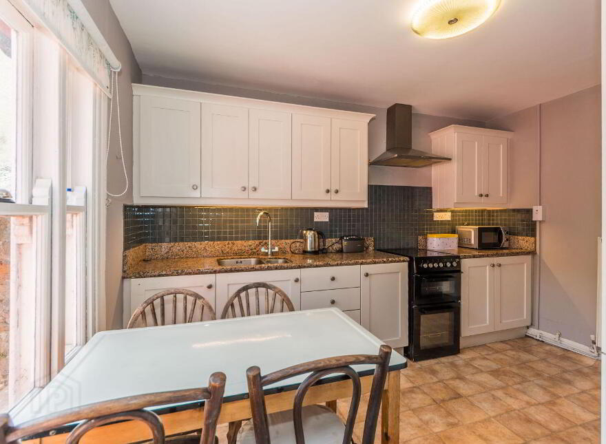 Summer Hill, Bantry, P75TX62