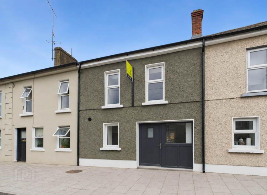 18b Kickham Street, Carrick-On-Suir, E32T044