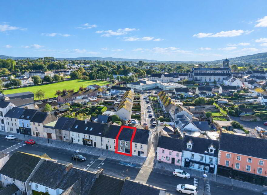 18b Kickham Street, Carrick-On-Suir, E32T044