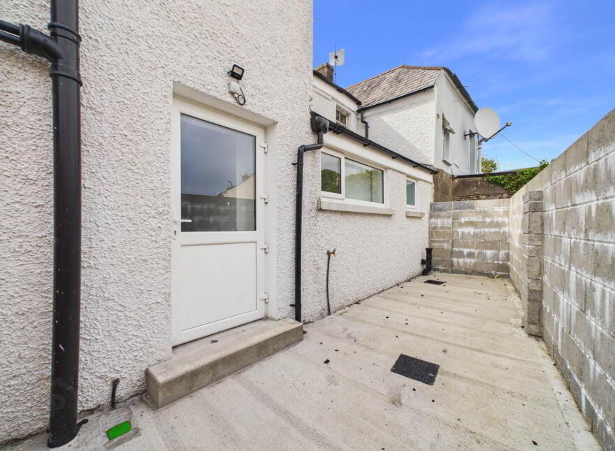 18b Kickham Street, Carrick-On-Suir, E32T044