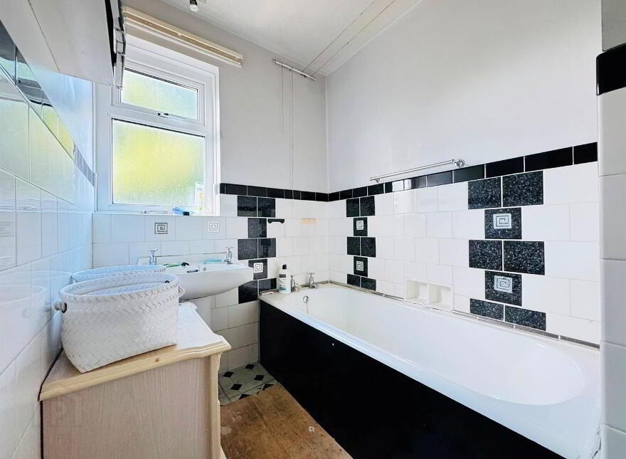 198 Whitewell Road, Newtownabbey, BT36 7EW