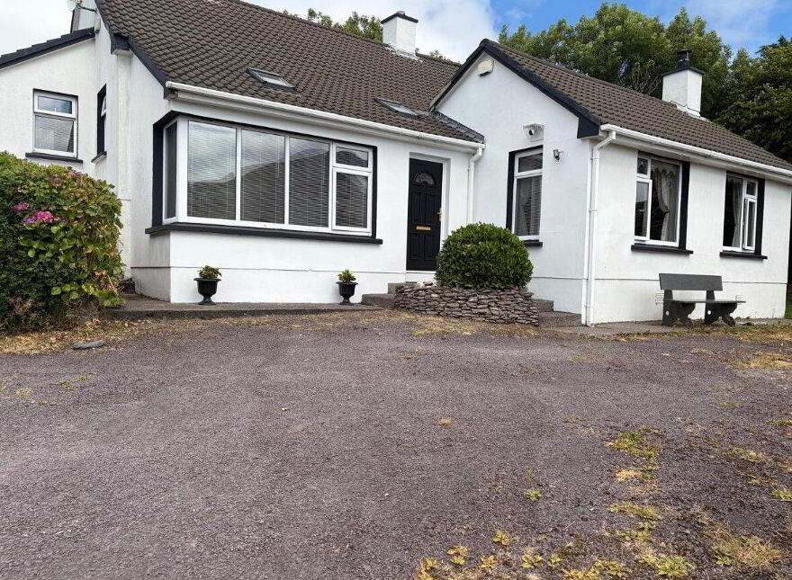 Mary's Cottage, Loher, Derrynane, Derrynane, V23FH67