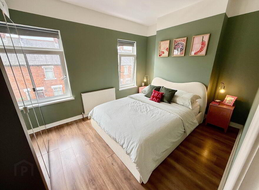 90 Hyndford Street, Bloomfield, Belfast, BT5 5JG