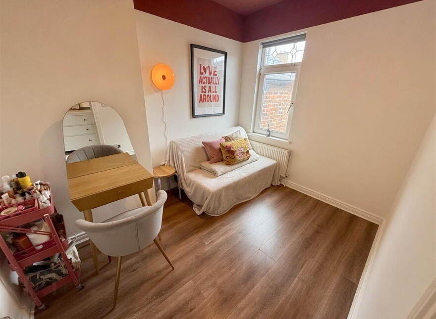 90 Hyndford Street, Bloomfield, Belfast, BT5 5JG