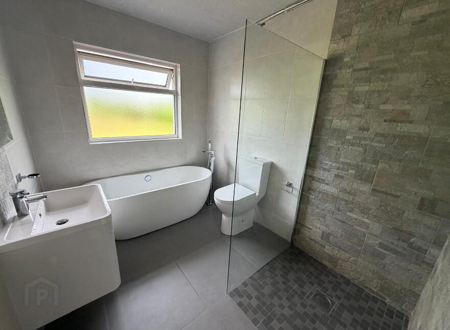 75 Laurel Drive, Strabane, BT82 9PN