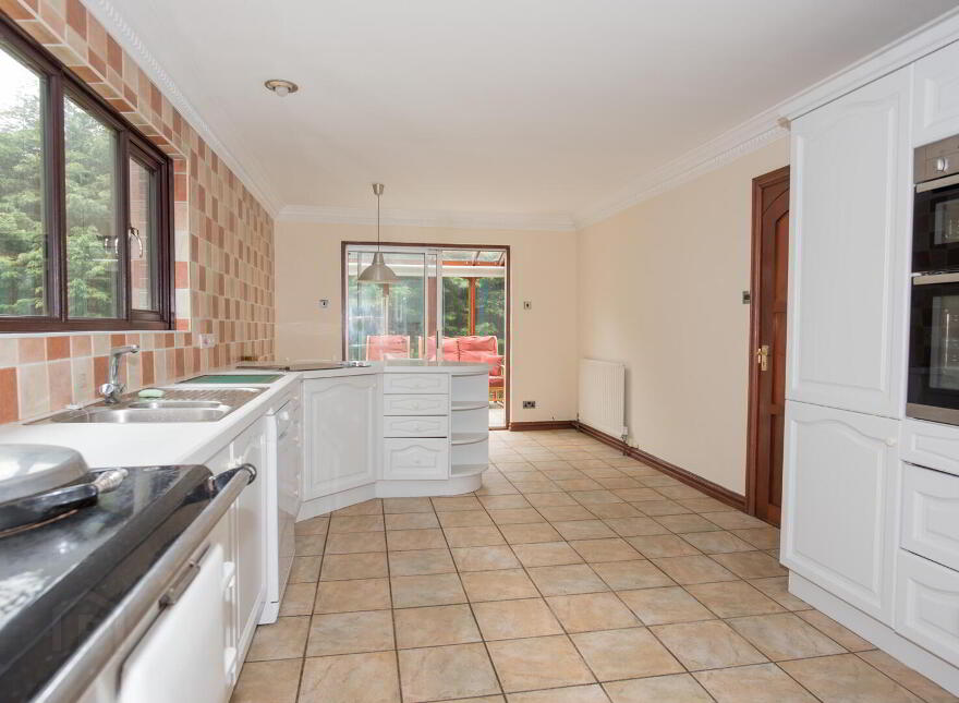 16 Newforge Grange, Belfast, BT9 5QB