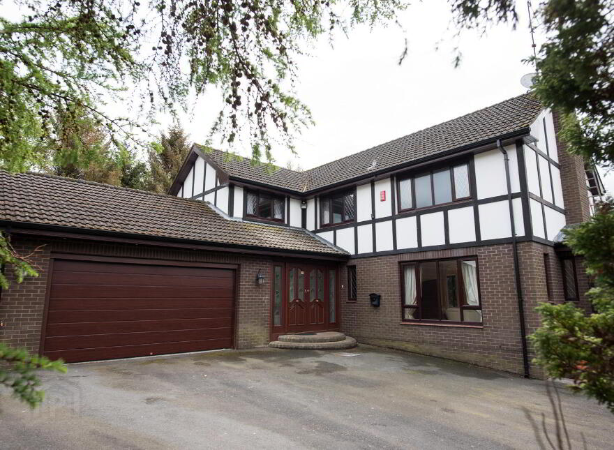16 Newforge Grange, Belfast, BT9 5QB