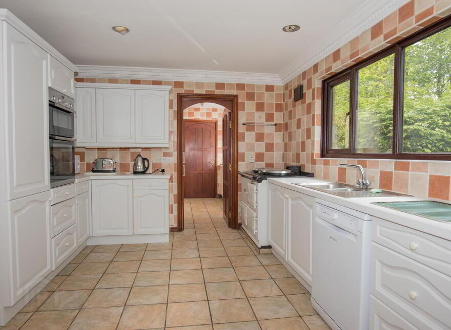 16 Newforge Grange, Belfast, BT9 5QB