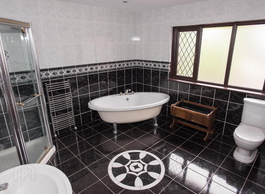 16 Newforge Grange, Belfast, BT9 5QB