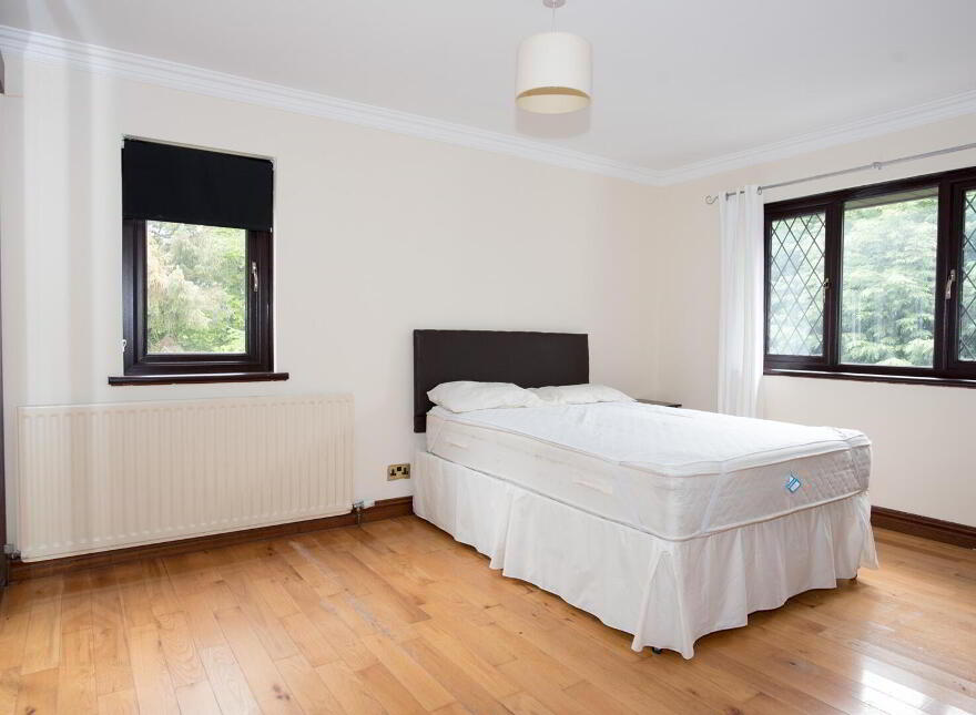 16 Newforge Grange, Belfast, BT9 5QB