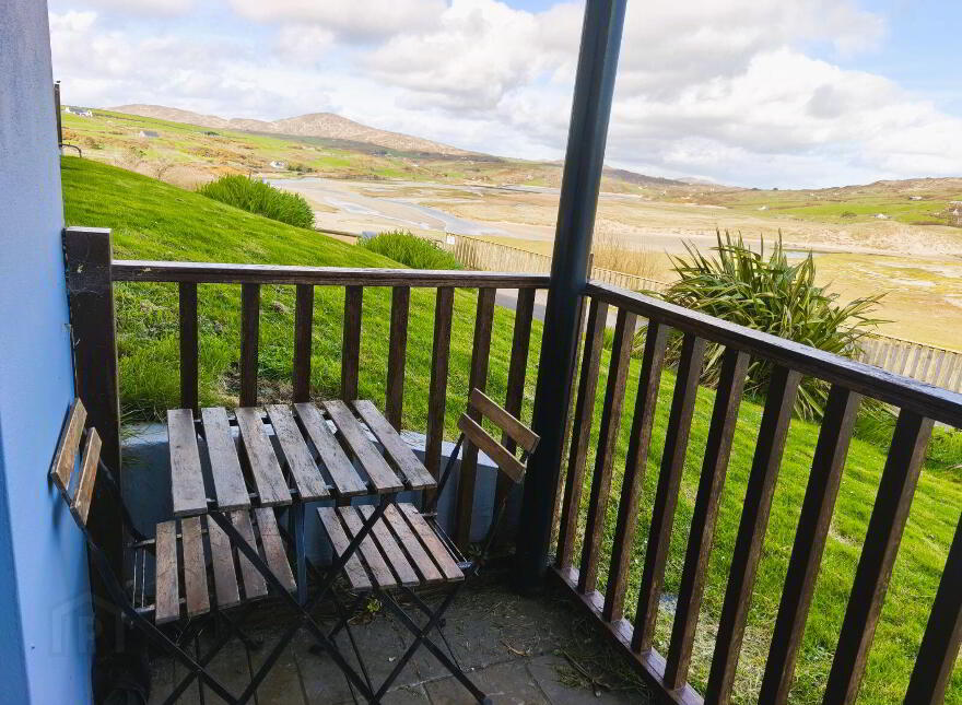 Apt 9, Barleycove Beach Apatrments, Goleen, P81X579