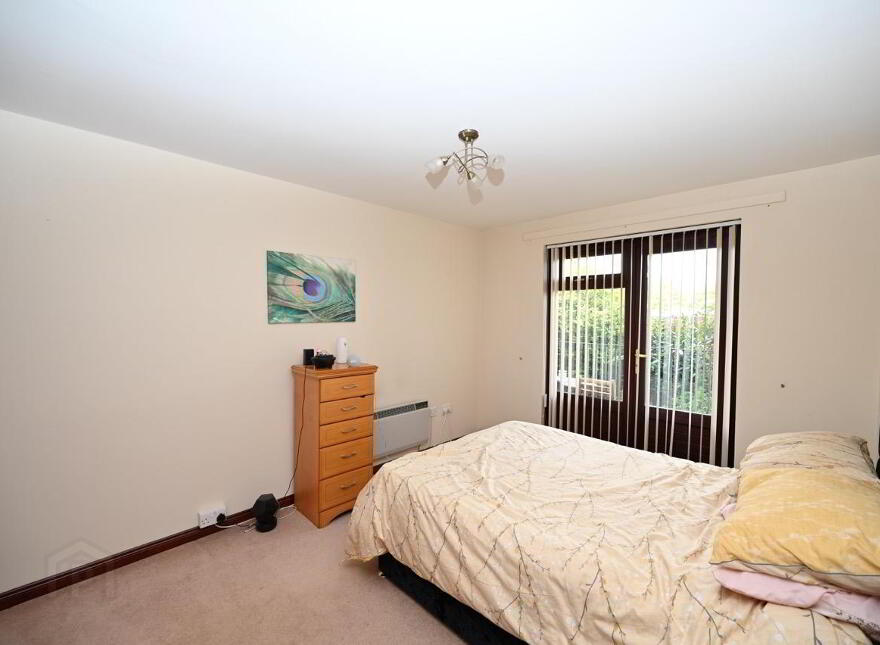 12 Waverley Court, Lisburn, BT28 1TF