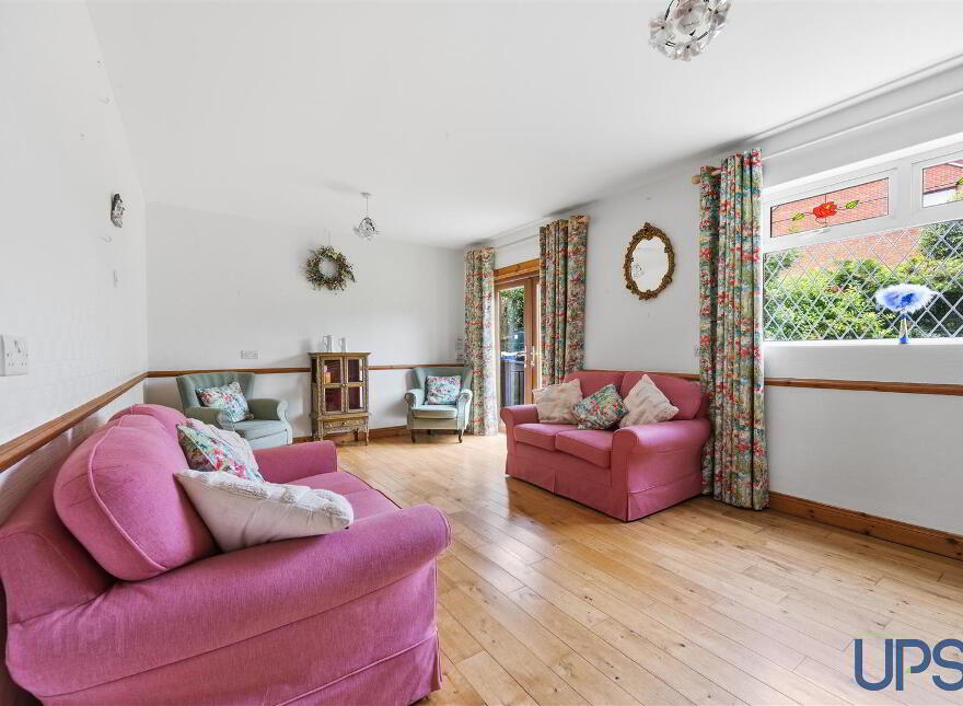 46 Glengoland Gardens, Stewartstown Road, Dunmurry, Belfast, BT17 0JE