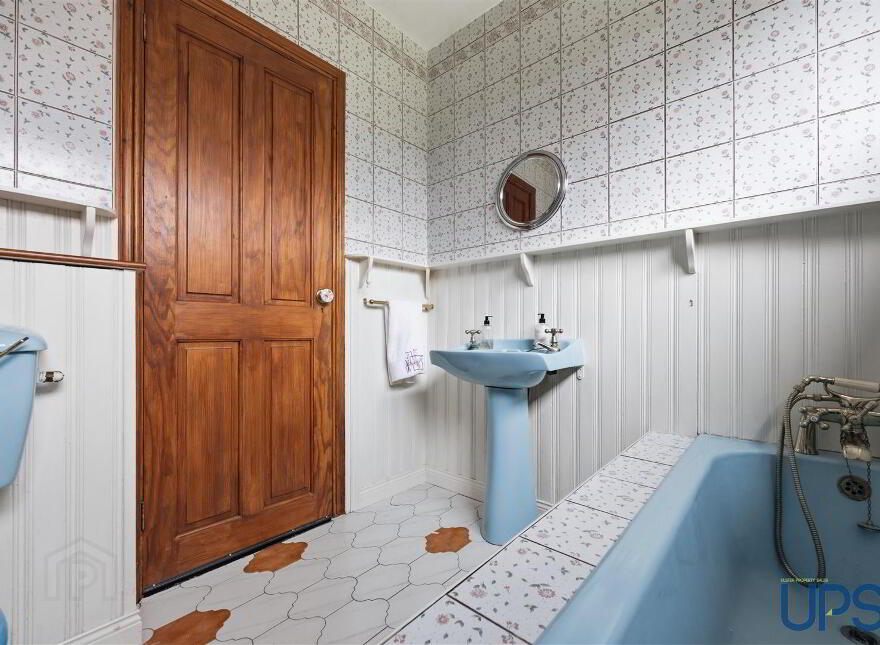 46 Glengoland Gardens, Stewartstown Road, Dunmurry, Belfast, BT17 0JE