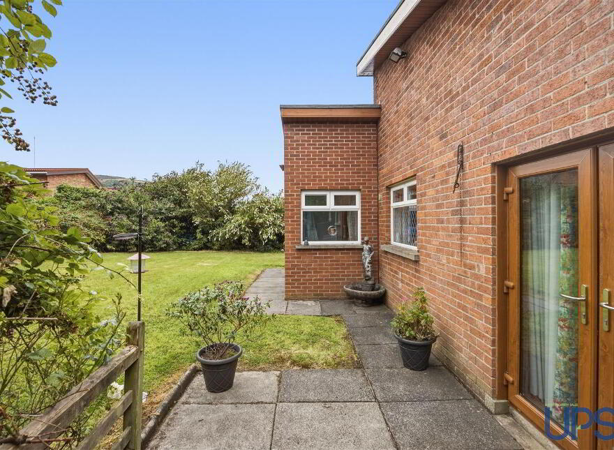 46 Glengoland Gardens, Stewartstown Road, Dunmurry, Belfast, BT17 0JE
