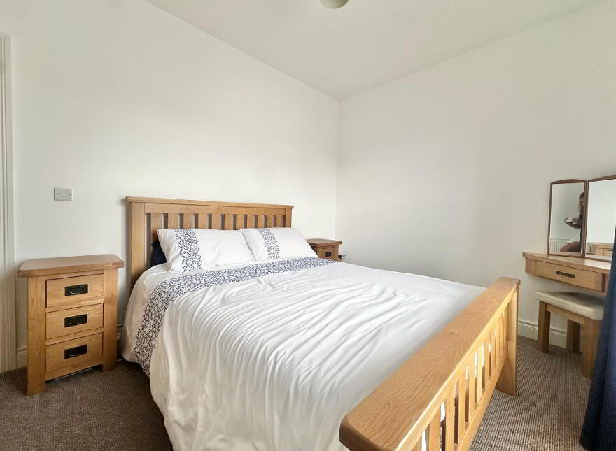 52 Eaton Park, Dunmurry, Belfast, BT17 9FX
