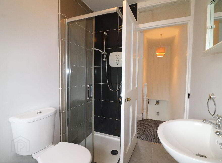 2 Courthouse Lane, Killaloe, V94HV0T
