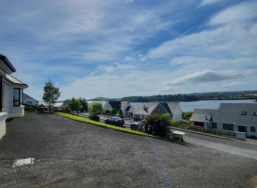 "Sea View", 16 Tullaghcullion, Donegal Town, F94E2X4