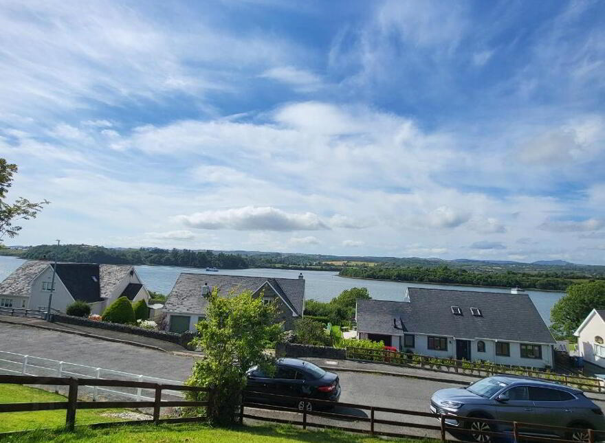 "Sea View", 16 Tullaghcullion, Donegal Town, F94E2X4