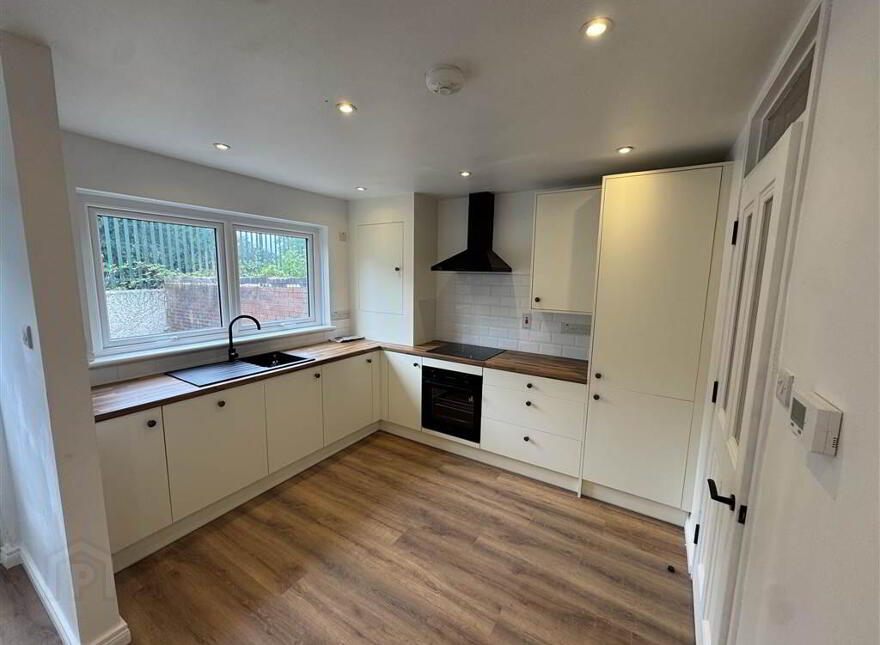38 Prince Andrew Park, Belfast, BT12 5PW
