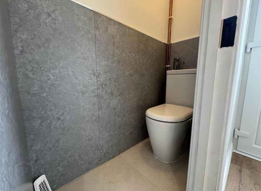 38 Prince Andrew Park, Belfast, BT12 5PW