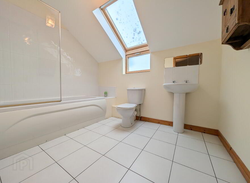 11 Castleglen Way, Dundrum, BT33 0WN