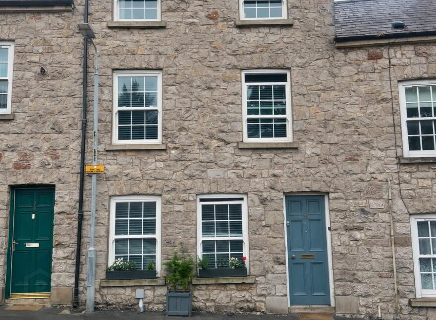 32 Castle Street, Armagh, BT61 7EF photo