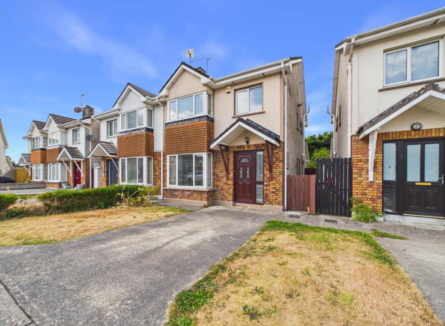 9 Orchard Crescent, Carrick-On-Suir, E32H102