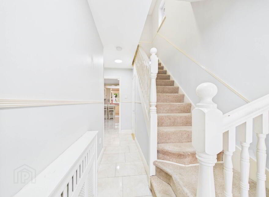9 Orchard Crescent, Carrick-On-Suir, E32H102