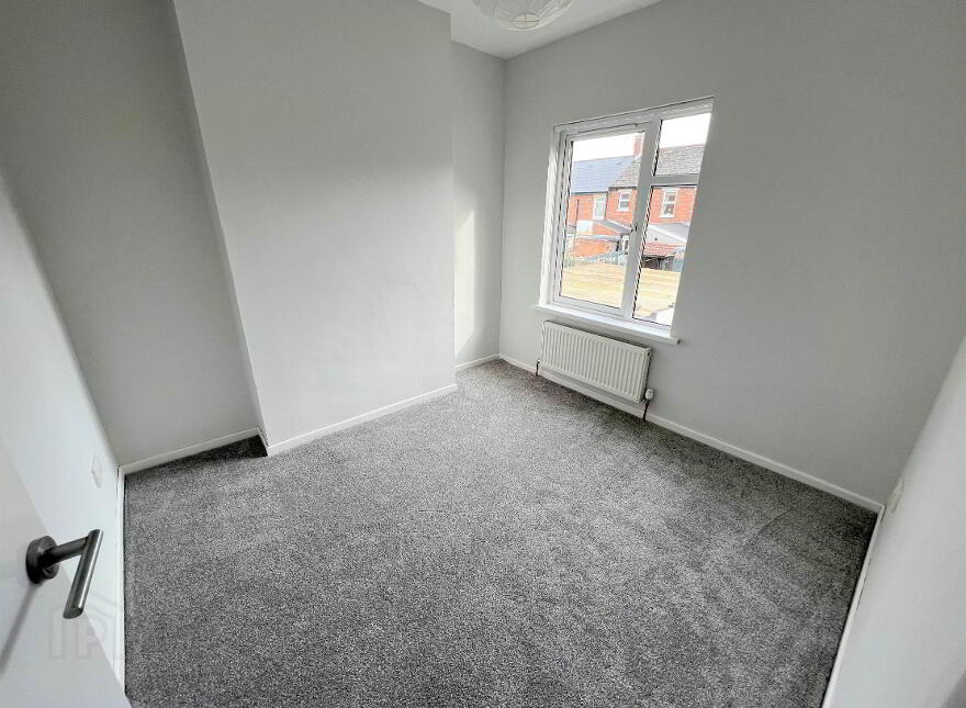 81 Loopland Drive, Belfast, BT6 9DW