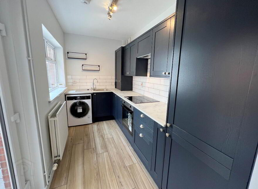 81 Loopland Drive, Belfast, BT6 9DW