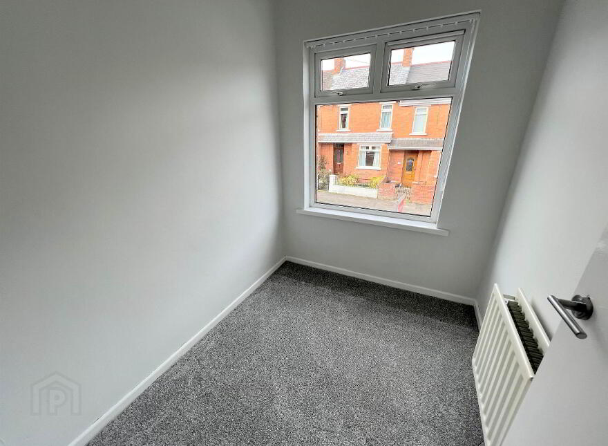81 Loopland Drive, Belfast, BT6 9DW
