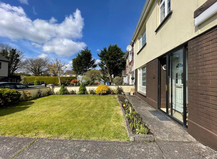 10 Lake View, Loughglynn, Castlerea, F45W928