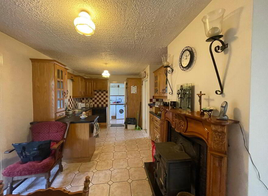 10 Lake View, Loughglynn, Castlerea, F45W928