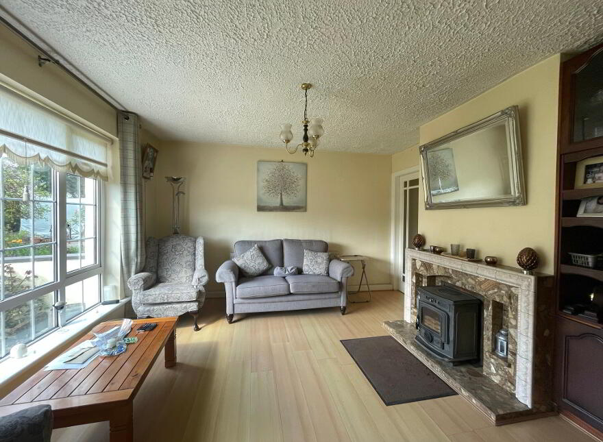 10 Lake View, Loughglynn, Castlerea, F45W928