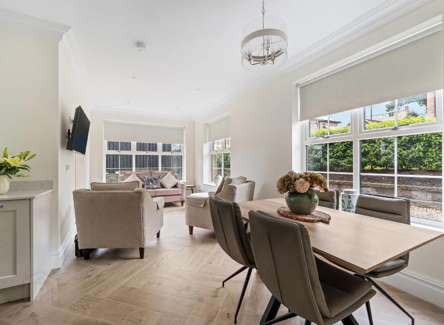 28 Cromlyn Wood, Hillsborough, BT26 6TX